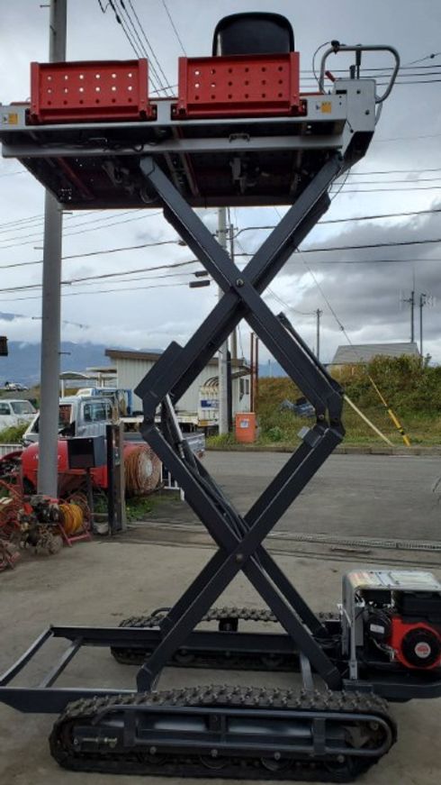 高所作業車 KCG301SEDX 写真２